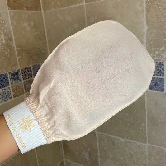 Gant exfoliant en soie 🧖♀️ - Rituels du hammam